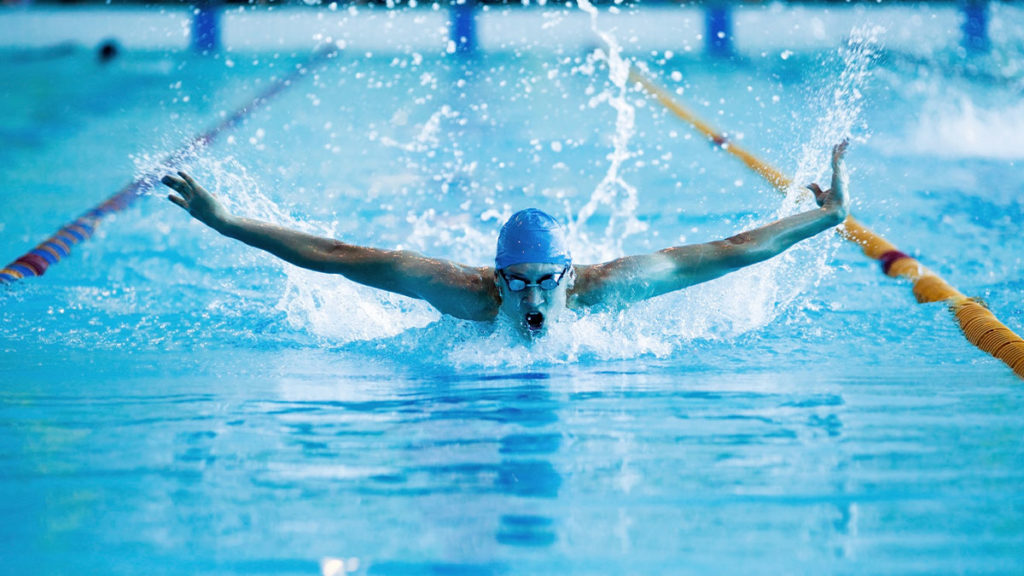 Cloud-native, cloud-agnostic - Man swimming in pool
